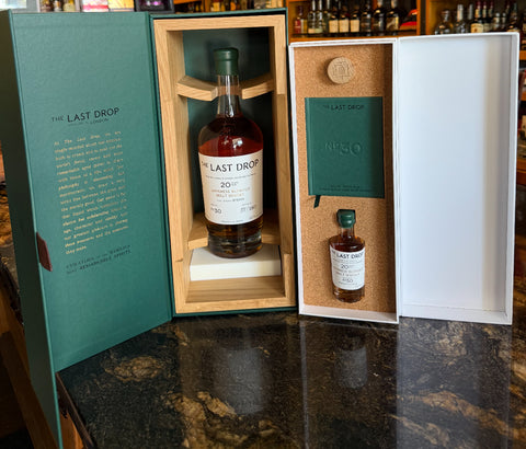 THE LAST DROP
20-40 YEAR OLD JAPANESE BLENDED MALT WHISKY
FINISHED IN A MIZUNARA CASK 120 PROOF